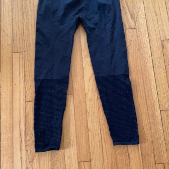 Fabletics - Picture 10 of 17